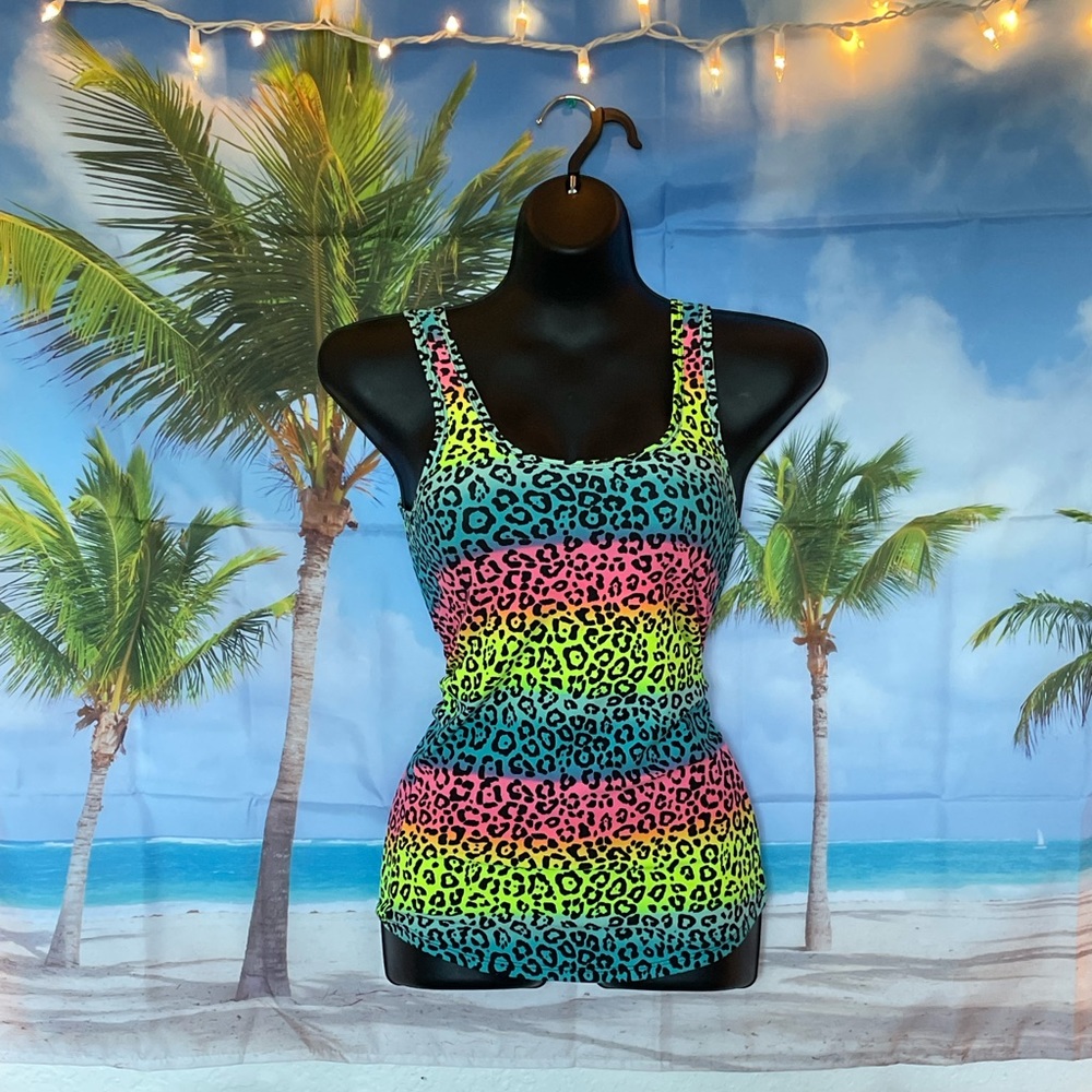 🚨Rainbow Cheetah Print Tank Size S